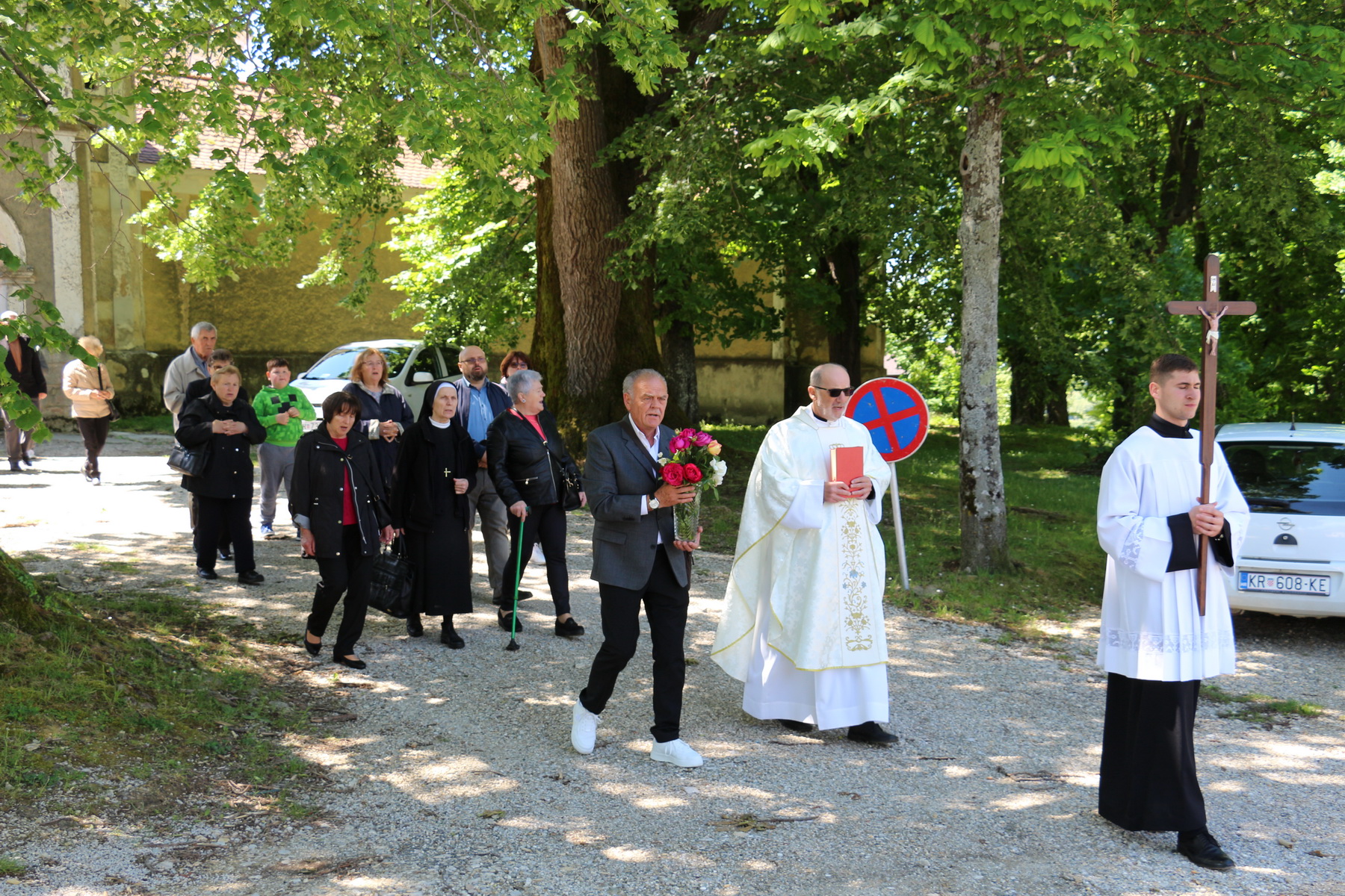 Klikni na fotografiju za uvecanje