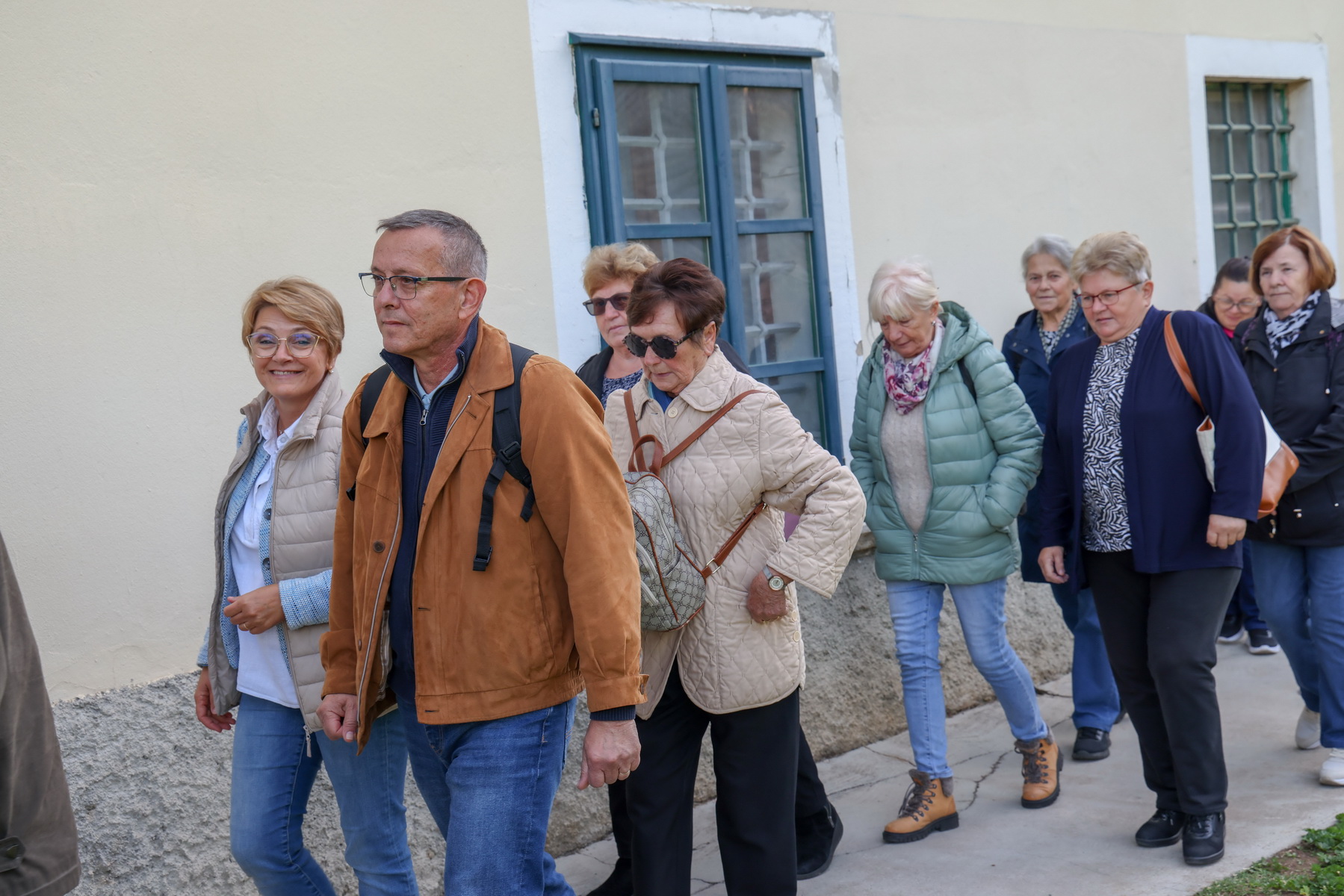 Klikni na fotografiju za uvecanje