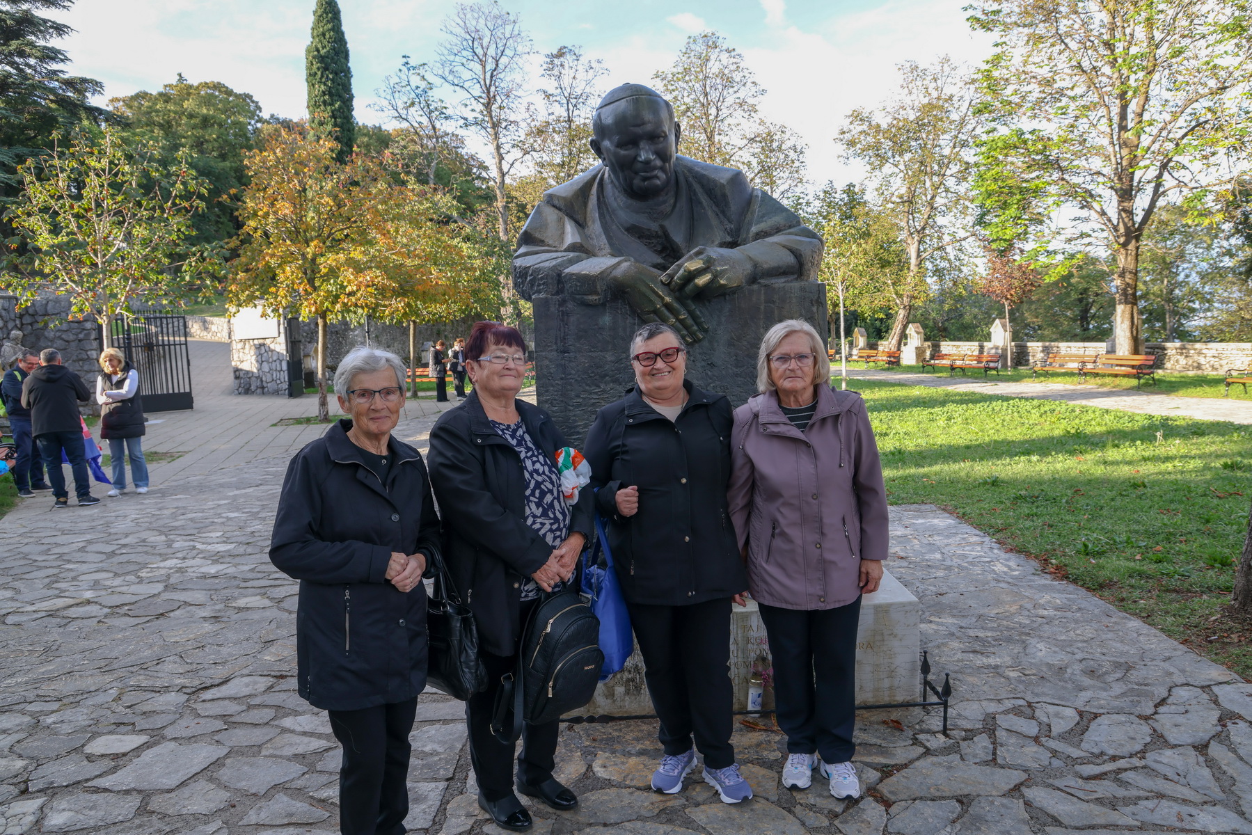 Klikni na fotografiju za uvecanje