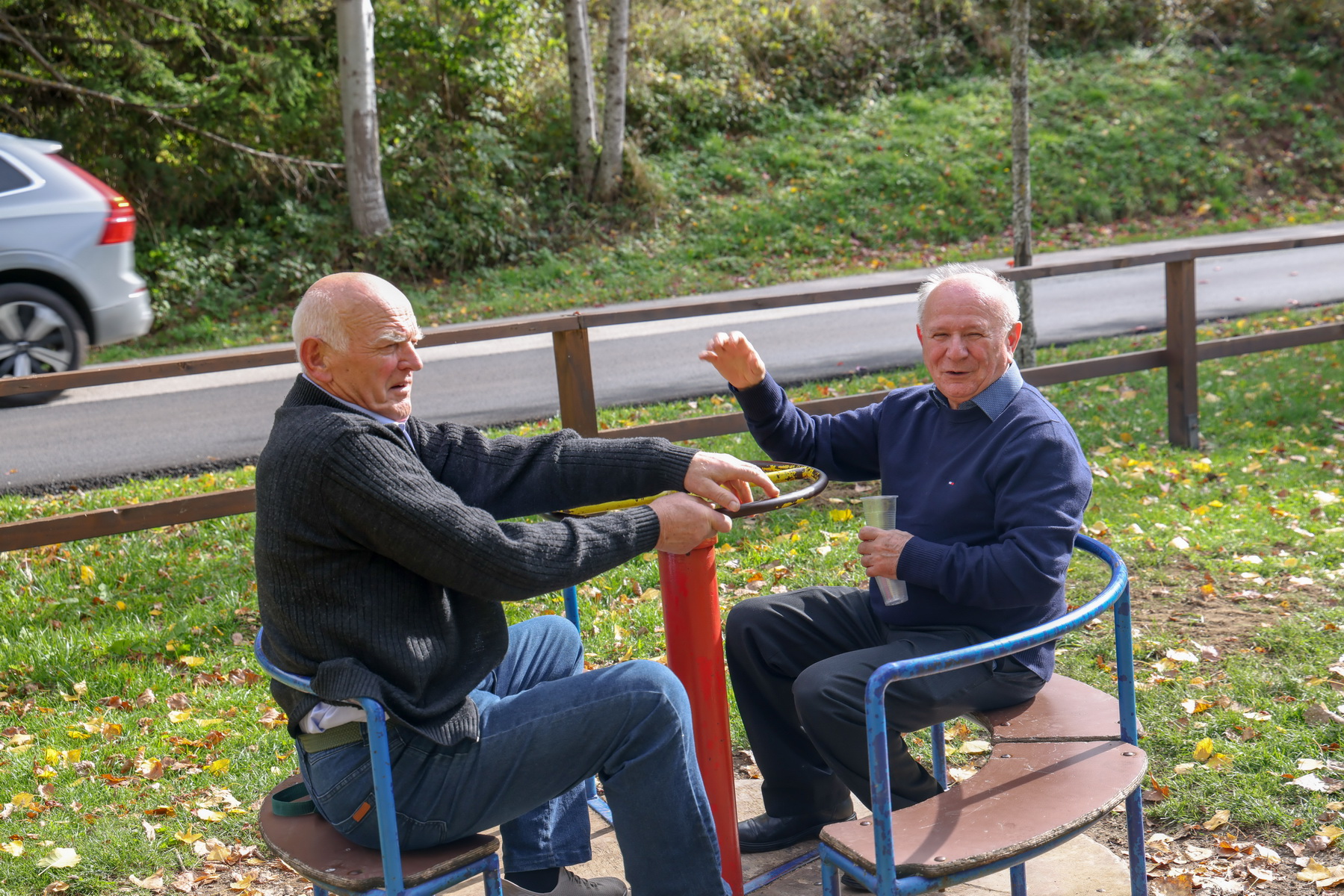Klikni na fotografiju za uvecanje
